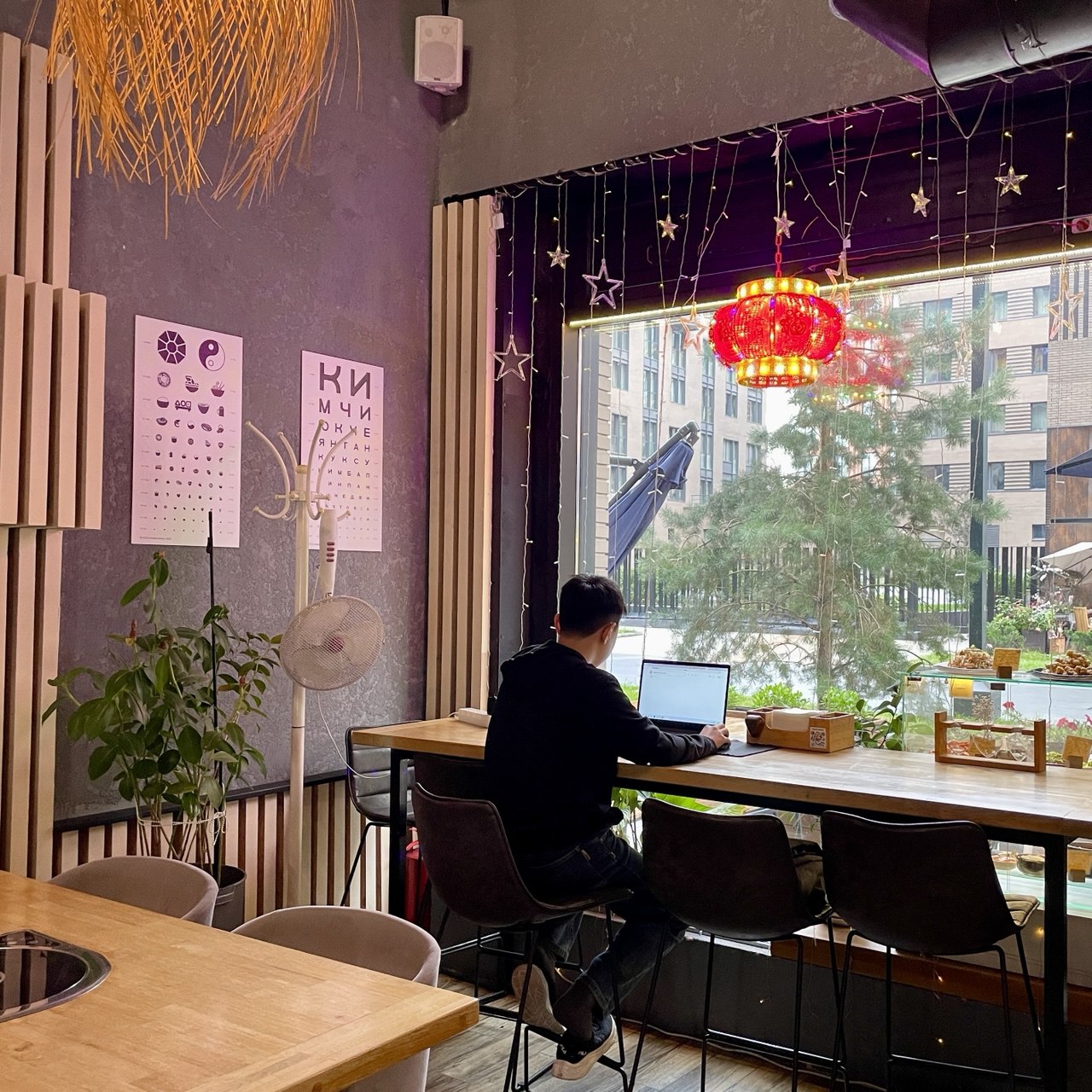 Интерьер Eastoria — фото 3